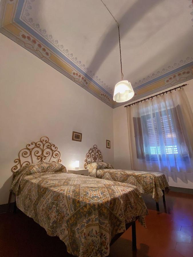 Palazzo De Luigi Appartement Volterra Buitenkant foto