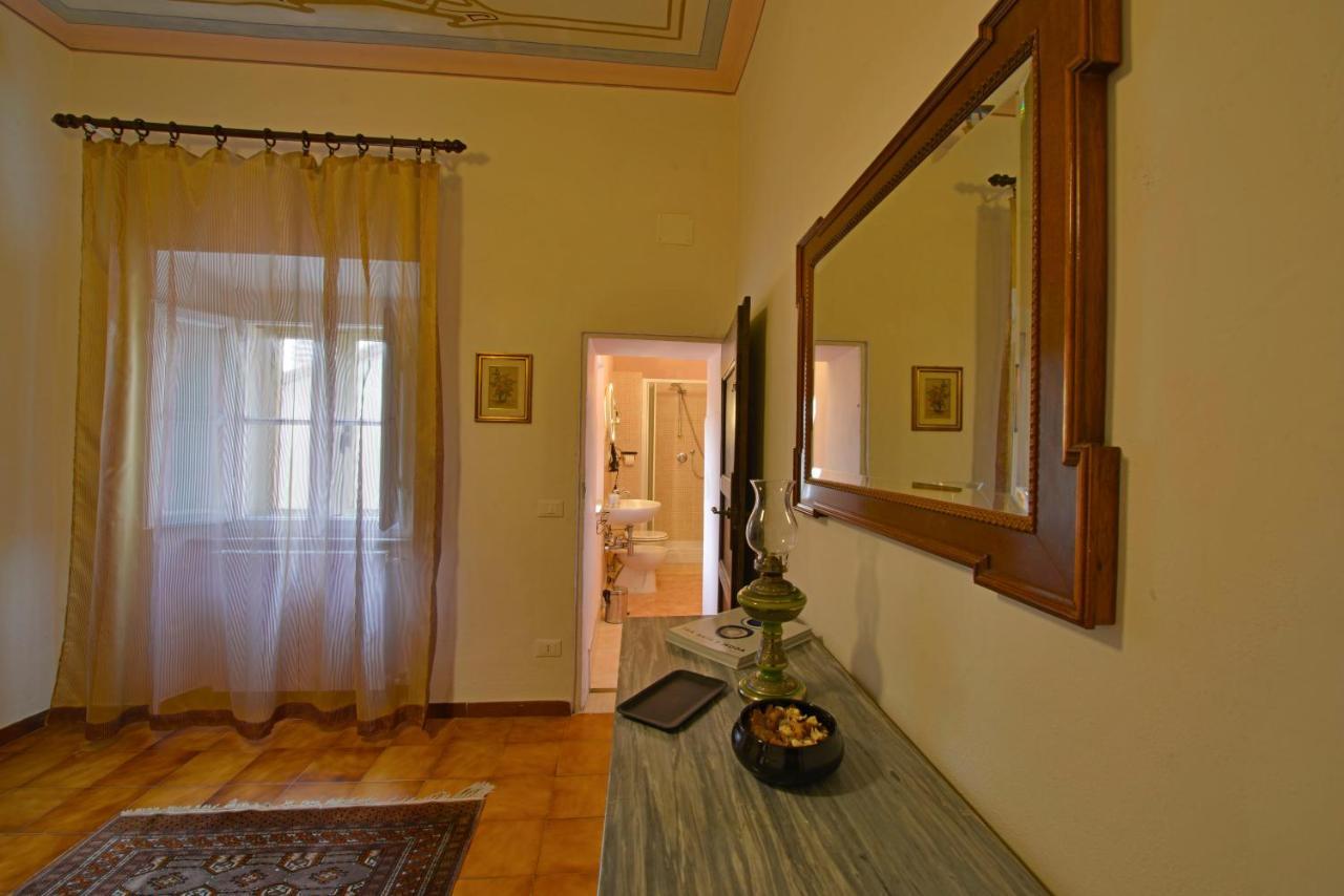 Palazzo De Luigi Appartement Volterra Buitenkant foto